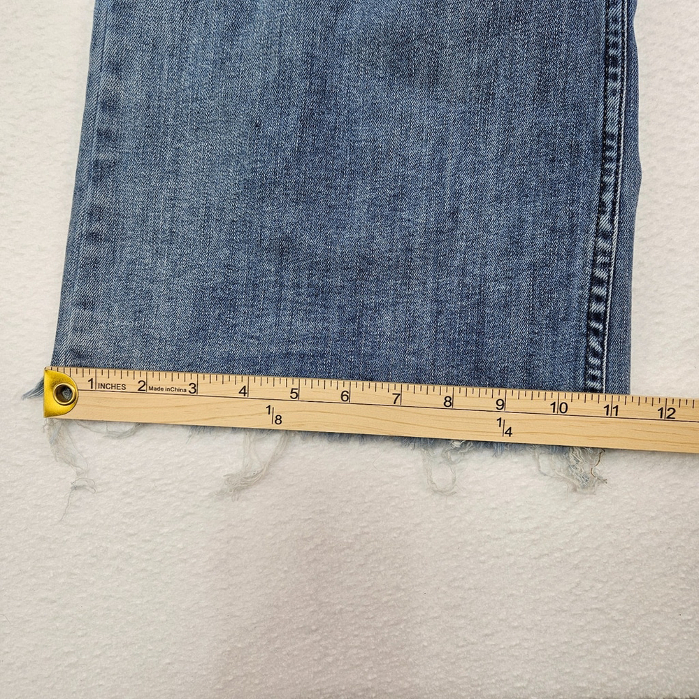 Risen High Rise Crop Wide Fray Hem Jeans Women's 11/30 Blue Denim - Picture 8 of 14